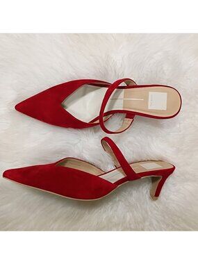 Dolce Vita Kanika Slingback Heels Size 8.5 SuedeComfortable Mid-Heel Design